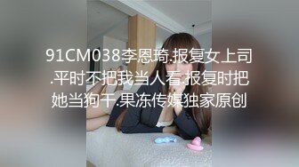 校园全景双镜头厕拍食堂女厕一群学生妹吃完饭来尿尿 (2)