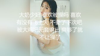 【新片速遞】网友自拍 熟女妈妈在家客厅给我口口 舔菊花 吃蛋蛋 老败火了