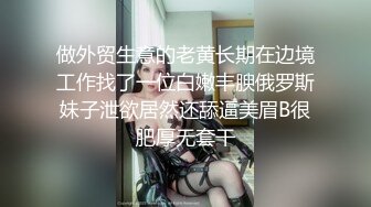 【2_2】肌肉帅哥以身饲屌,被两根大黑屌把逼操到穿,打桩到高潮表情陶醉超满足