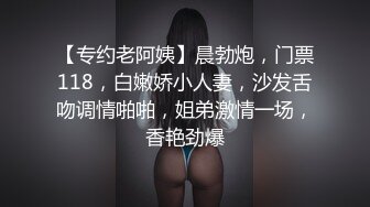 练完瑜伽就想要吃鸡吧的小骚货 反差白富美御姐女神『小水水』性感清纯的百褶裙下竟然没穿内裤 黑色长筒袜踩到心里了