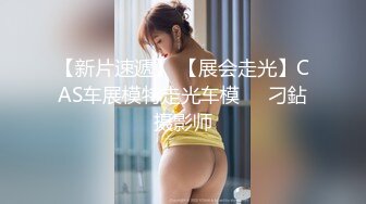 【新速片遞】 ⭐⭐⭐2023.7.22真实乡村门诊，【美女医生】，大爷大妈们来看病的间隙，蓝牙跳蛋塞到逼里狂震，潮喷两米有余