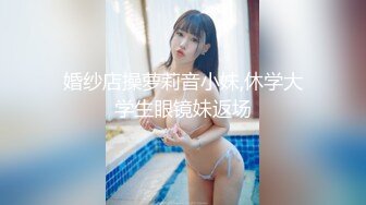 2024-7-10【探花小王子】酒店约操熟女操逼，埋头吃吊，双腿肩上扛爆草，骑乘位侧入，姿势还挺多