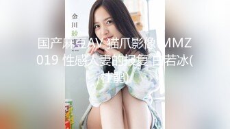 舞蹈生桃子长相清纯极品翘臀眼睛萌妹，脱下短裤扶着椅子展示电臀，揉捏奶子翘起双腿露粉穴，站立一字马看的清楚