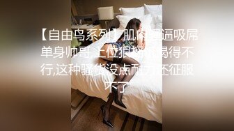 【绿帽狂❤️淫荡妻】绿帽癖淫妻『绿N妻』看着老婆和野男人做爱被内射 穿着嫁衣和情夫做爱 老公一旁观Z (1)