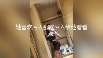  破处现场，大奶子小嫩逼露脸被大哥带到宾馆破处，交乳交大鸡巴，无套抽插爆草干得鸡巴上全是血浪荡呻吟