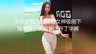 2000约炮红衣牛仔裤美女，颇有几分姿色，俏丽