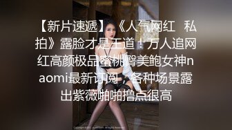 商城女厕蹲守呢大衣长筒靴绝色靓妹,两片湿软的唇肉尿出三股直线