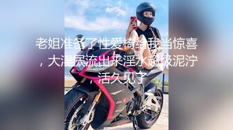  漂亮美女被暴力抱起来猛操，难受叫停说这样搞得太疼